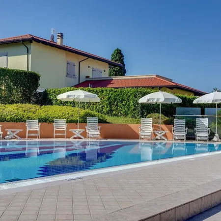 מלון Caesius Thermae & 4*