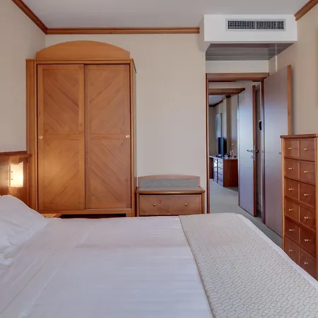 Caesius Thermae & 4*