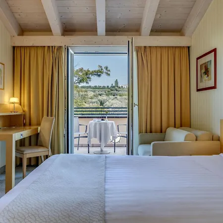 Hotel Caesius Thermae & 4*