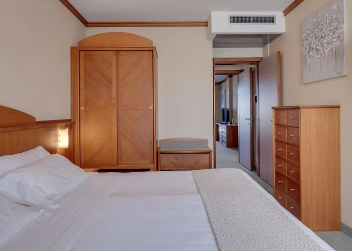 Caesius Thermae & 4*